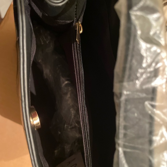 Aota Elena Black Faux croc bucket bag NWT croc top bucket bag - Picture 8 of 9